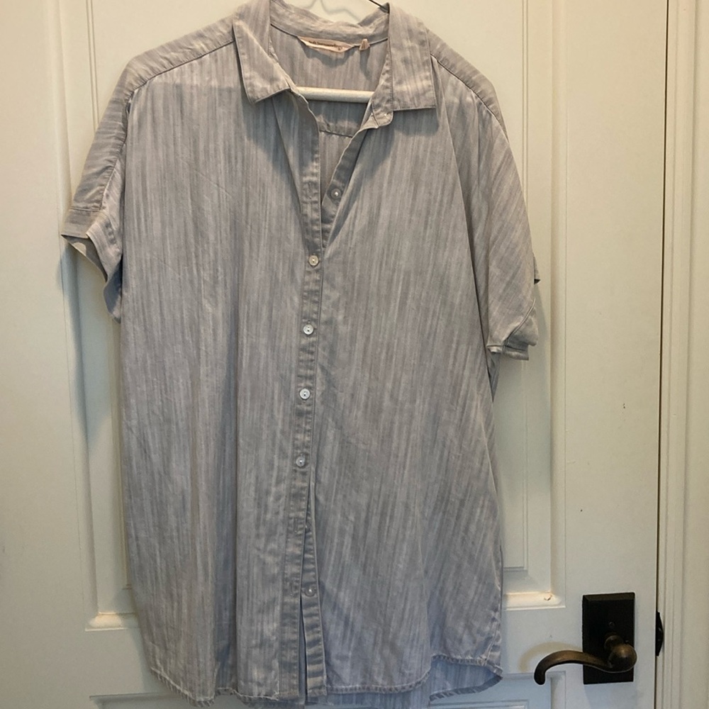 Perfect basic button down!